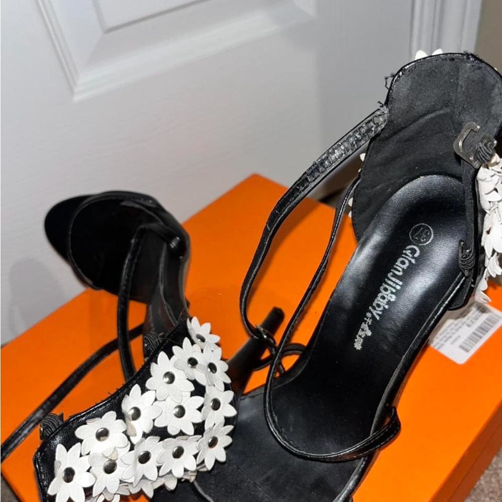 Coral heels